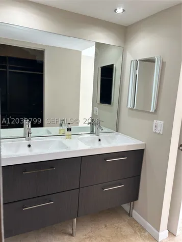 600 NE 36th Street Miami FL 33137