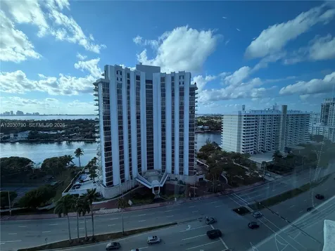 5445 Collins Avenue Miami Beach FL 33140