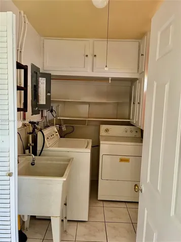 4805 NW 49th Road Tamarac FL 33319