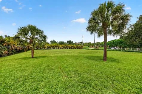 12360 SW 1st Street Plantation FL 33325