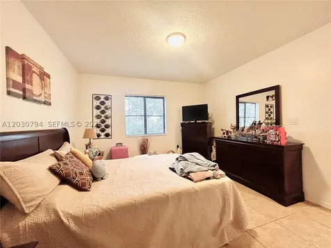 22801 SW 88th Place Cutler Bay FL 33190