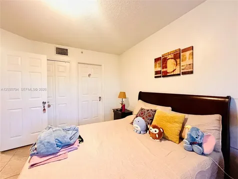 22801 SW 88th Place Cutler Bay FL 33190