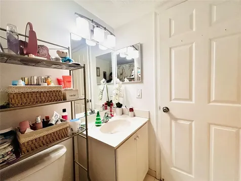 22801 SW 88th Place Cutler Bay FL 33190