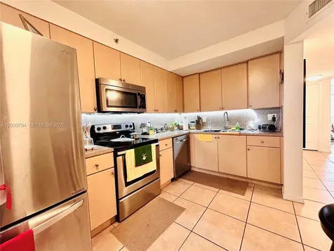 22801 SW 88th Place Cutler Bay FL 33190
