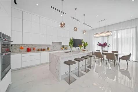 278 190th Street Sunny Isles Beach FL 33160