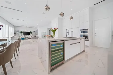 278 190th Street Sunny Isles Beach FL 33160