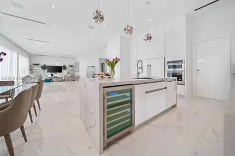 278 190th Street Sunny Isles Beach FL 33160
