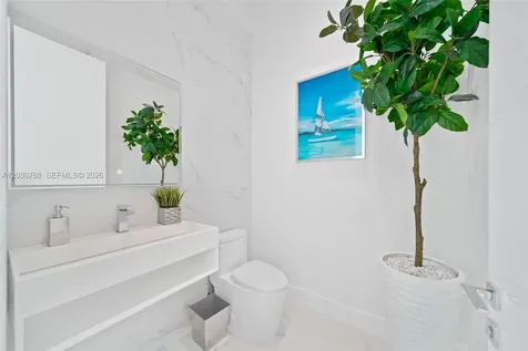 278 190th Street Sunny Isles Beach FL 33160