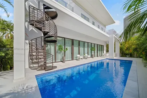 278 190th Street Sunny Isles Beach FL 33160