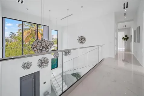 278 190th Street Sunny Isles Beach FL 33160