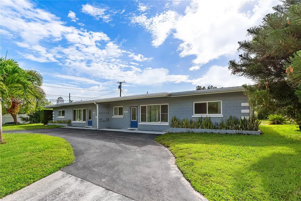 204 NW 1st Street Boynton Beach FL 33435