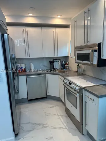 734 Michigan Avenue Miami Beach FL 33139