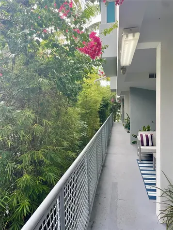 734 Michigan Avenue Miami Beach FL 33139