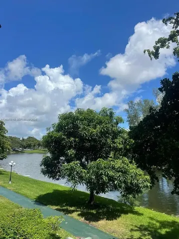 3670 Inverrary Drive Lauderhill FL 33319