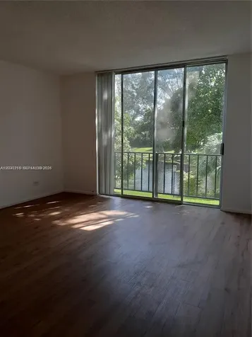 3670 Inverrary Drive Lauderhill FL 33319
