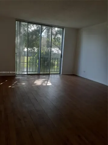 3670 Inverrary Drive Lauderhill FL 33319