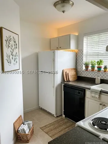 1761 NW 96th Terrace Pembroke Pines FL 33024
