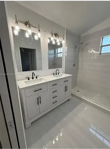127 SW 159th Way Sunrise FL 33326