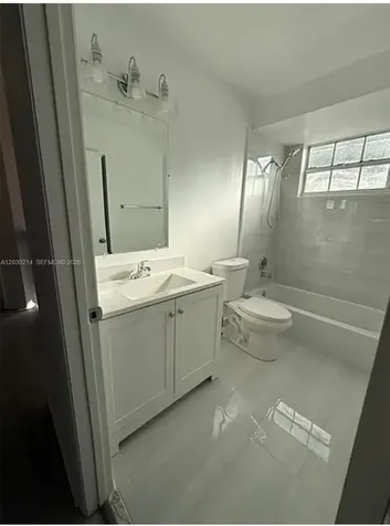 127 SW 159th Way Sunrise FL 33326
