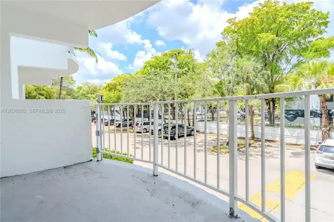 482 NW 165th St Road Miami FL 33169