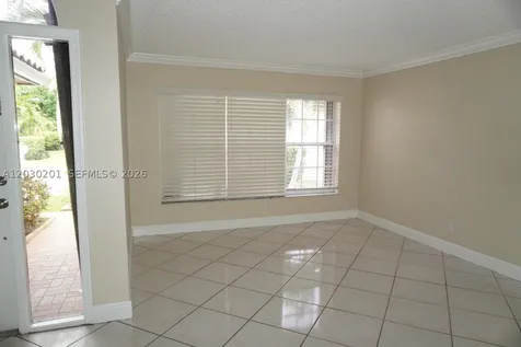 2010 NW 182nd Terrace Pembroke Pines FL 33029