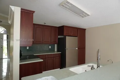 2010 NW 182nd Terrace Pembroke Pines FL 33029