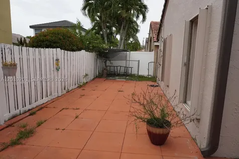 2010 NW 182nd Terrace Pembroke Pines FL 33029