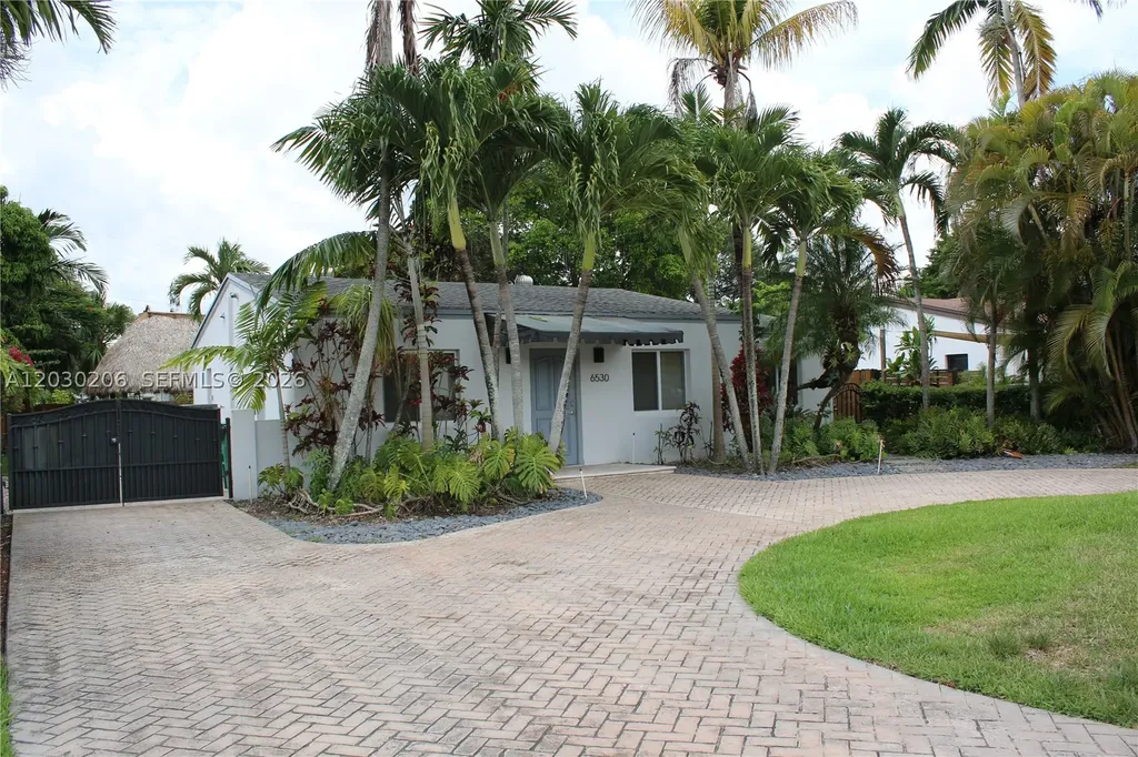 6530 SW 43rd Street Miami FL 33155