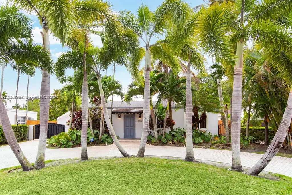 6530 SW 43rd Street Miami FL 33155