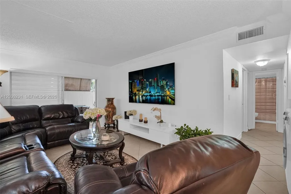6095 W 18th Avenue Hialeah FL 33012