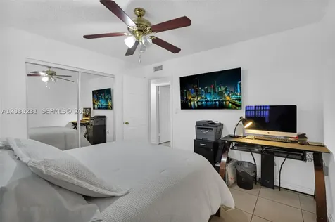 6095 W 18th Avenue Hialeah FL 33012