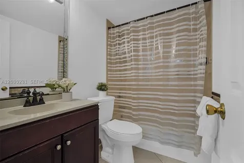 6095 W 18th Avenue Hialeah FL 33012