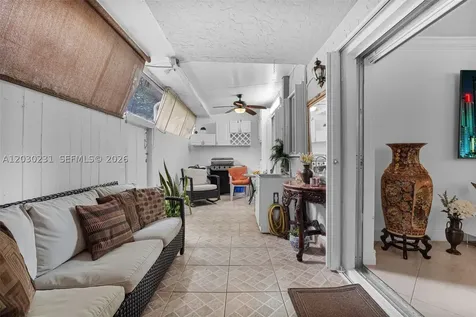 6095 W 18th Avenue Hialeah FL 33012