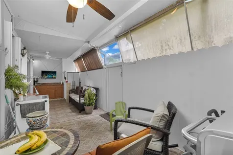 6095 W 18th Avenue Hialeah FL 33012