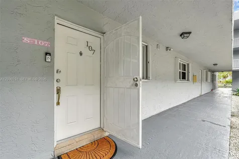 6095 W 18th Avenue Hialeah FL 33012