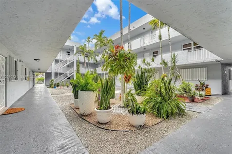 6095 W 18th Avenue Hialeah FL 33012