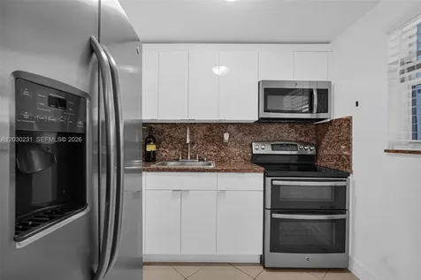 6095 W 18th Avenue Hialeah FL 33012