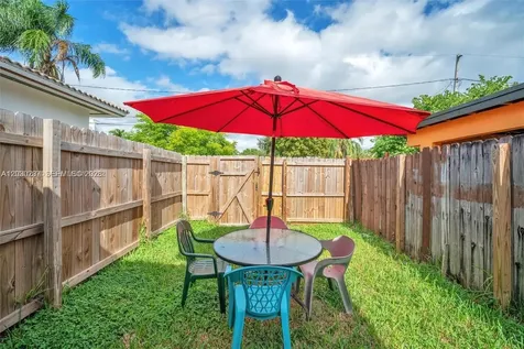1635 Hollywood Boulevard Hollywood FL 33020