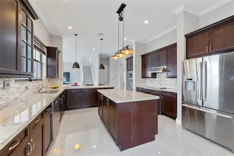 2860 NW 82nd Way Cooper City FL 33024
