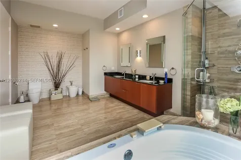 15901 Collins Avenue Sunny Isles Beach FL 33160