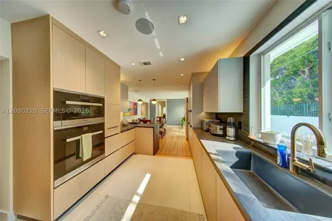 3508 Crystal View Court Miami FL 33133