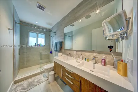 3508 Crystal View Court Miami FL 33133