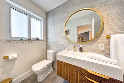 3508 Crystal View Court Miami FL 33133