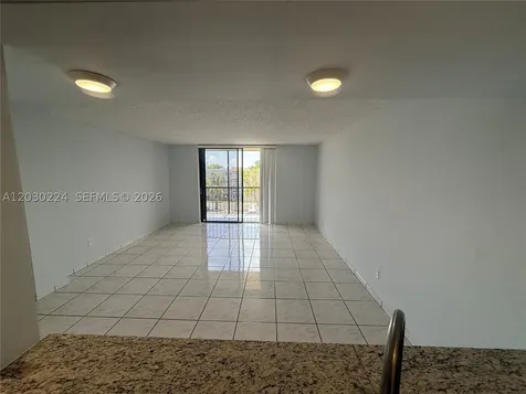 8625 NW 8th Street Miami FL 33126