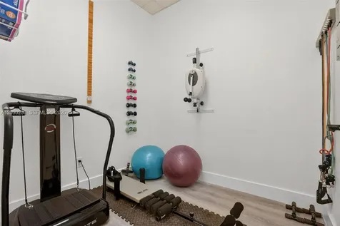 17690 NW 78th Avenue Hialeah FL 33015