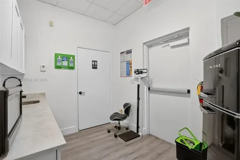 17690 NW 78th Avenue Hialeah FL 33015