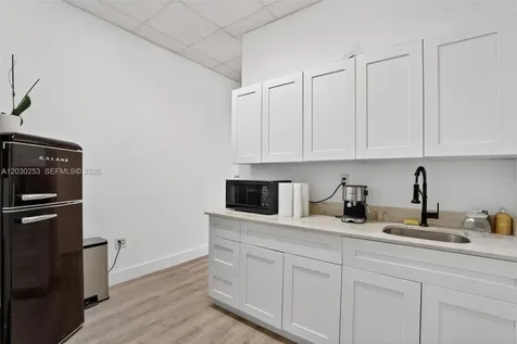 17690 NW 78th Avenue Hialeah FL 33015