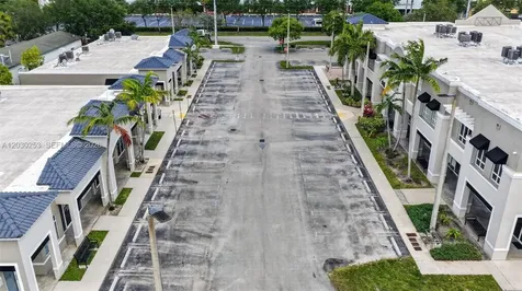 17690 NW 78th Avenue Hialeah FL 33015