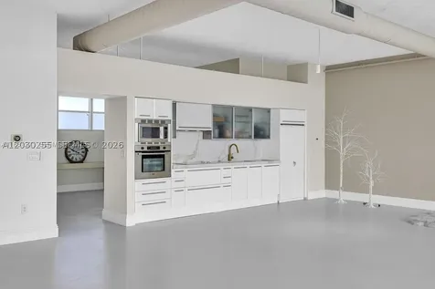 7934 West Drive North Bay Village FL 33141