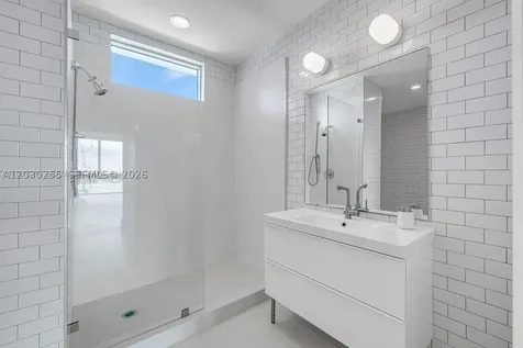7934 West Drive North Bay Village FL 33141